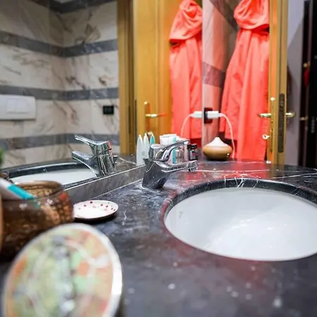 Anna's Crazy Place *