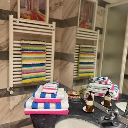 Anna's Crazy Place *